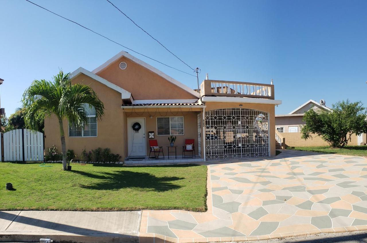 Apartamento Irie Hideaway - Private Studio In Gated Community --Caribbean Estates, Portmore Exterior foto